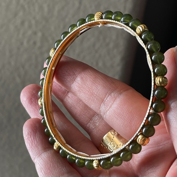Spinach green jade gold tone bangle bracelet - Picture 5 of 6